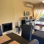 Elegant In Benahavís With Shared Pool, 100 M² Estepona